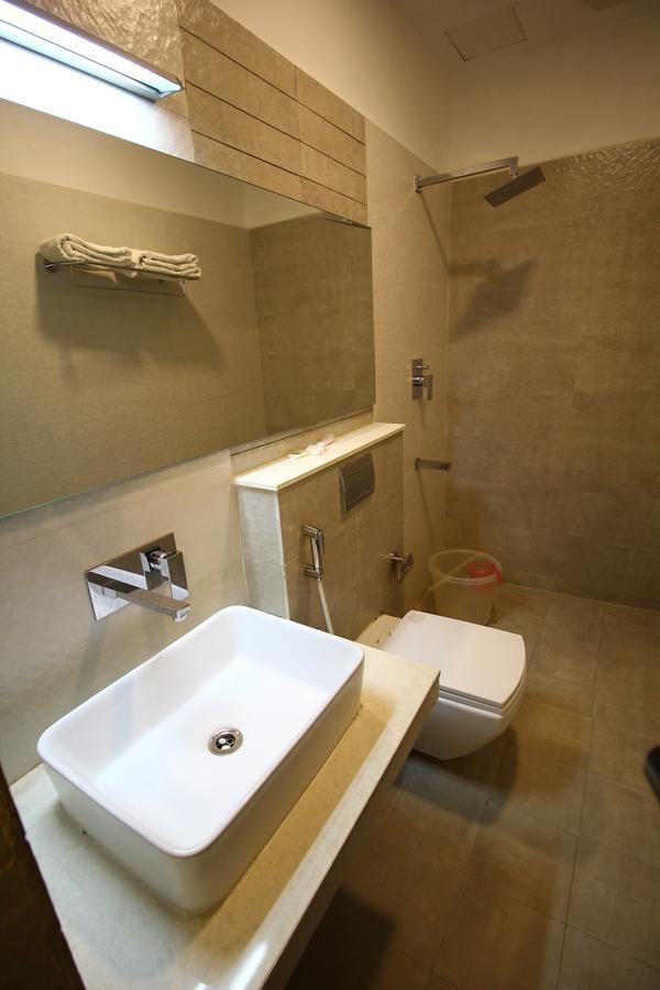 Vels Hotel Pondicherry Dış mekan fotoğraf
