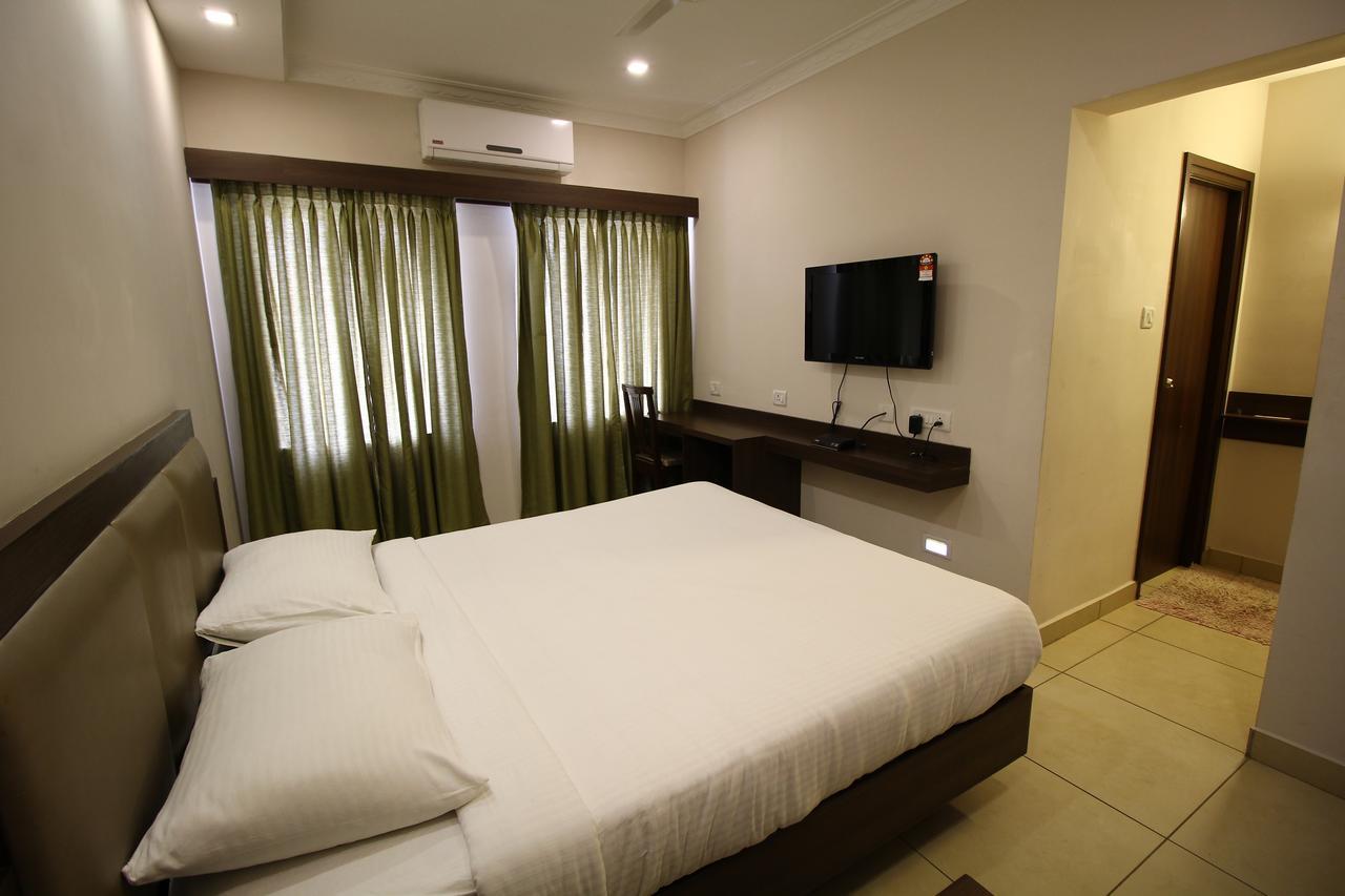 Vels Hotel Pondicherry Dış mekan fotoğraf